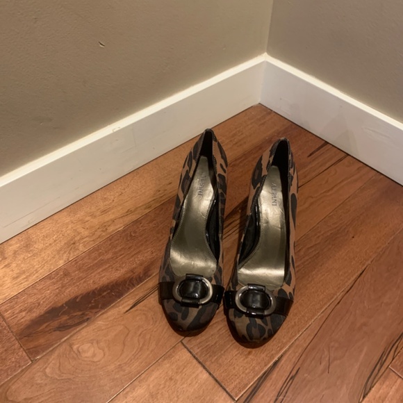 Alfani  pumps size 7.5 leopard print - Picture 3 of 4